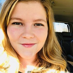 Meet your Posher, Lindsey